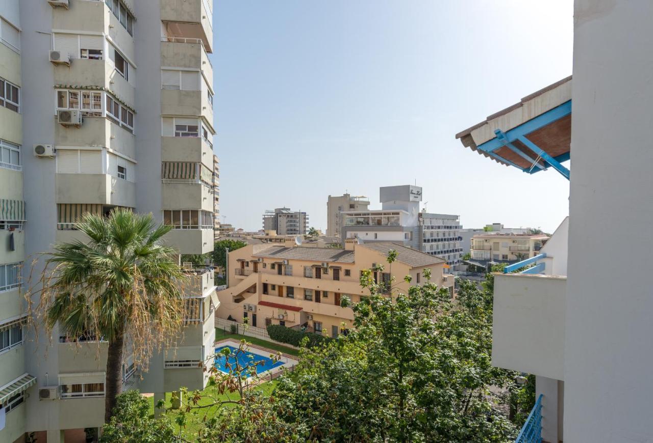 Malagasuite Lux Beach & Pool Торремолинос Экстерьер фото